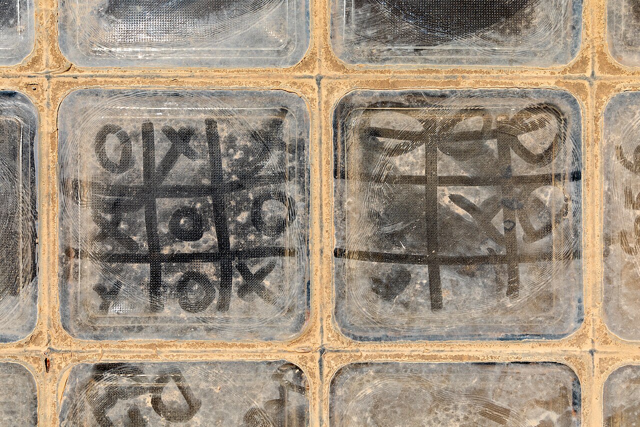Tic-tac-toe